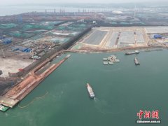 广西北部湾港一江